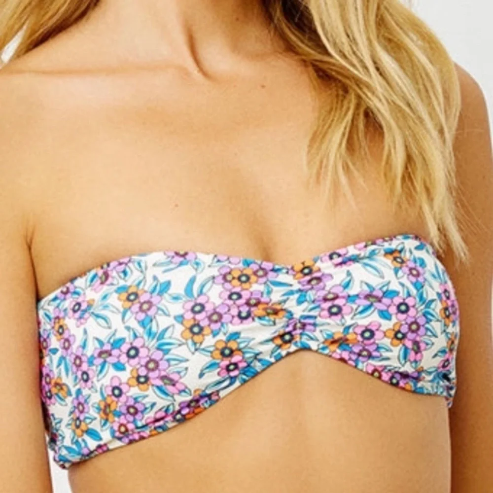 New! Frankie’s Bikinis Jeanette Bikini top flower farm 24135